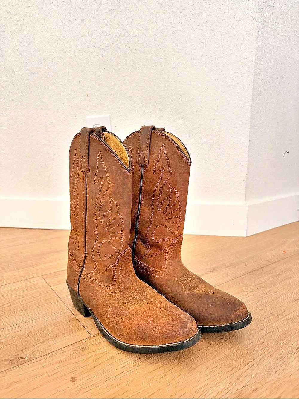 Masterson Boot Co. RB2000Y Western Cowboy Boots. Leather Western Boots Brown US